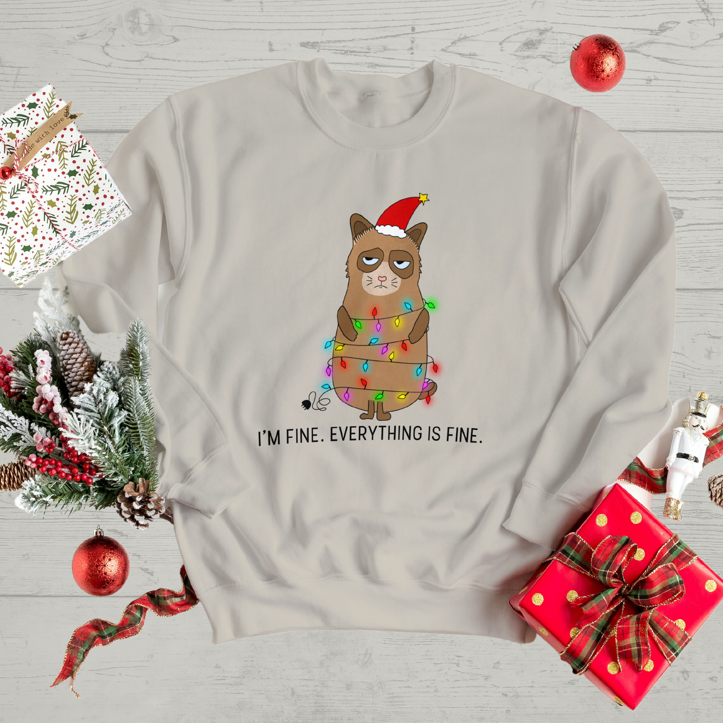 Cat Lover - Everything Is Fine | Hoodie | Sweatshirt | T-Shirt